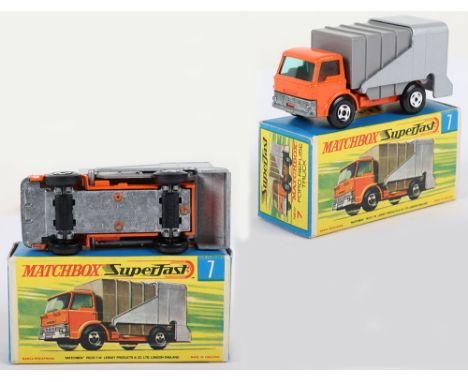 Matchbox Lesney Superfast Boxed Model, England: MB-7 Ford Refuse Truck with 1st issue THIN  4-Spoke wheels, Transitional mode