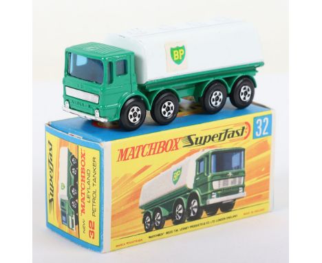 Matchbox Lesney Superfast Boxed Model, England: MB-32 Leyland Petrol Tanker, Transitional model with Green body WITHOUT block