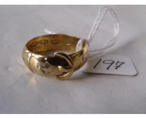 9ct buckle ring approx size 'R'      