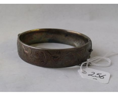 Wide silver hinged bangle       