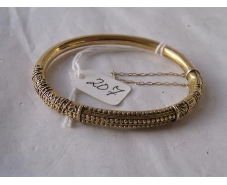Ornate 15ct gold hinged bangle 12.2g     