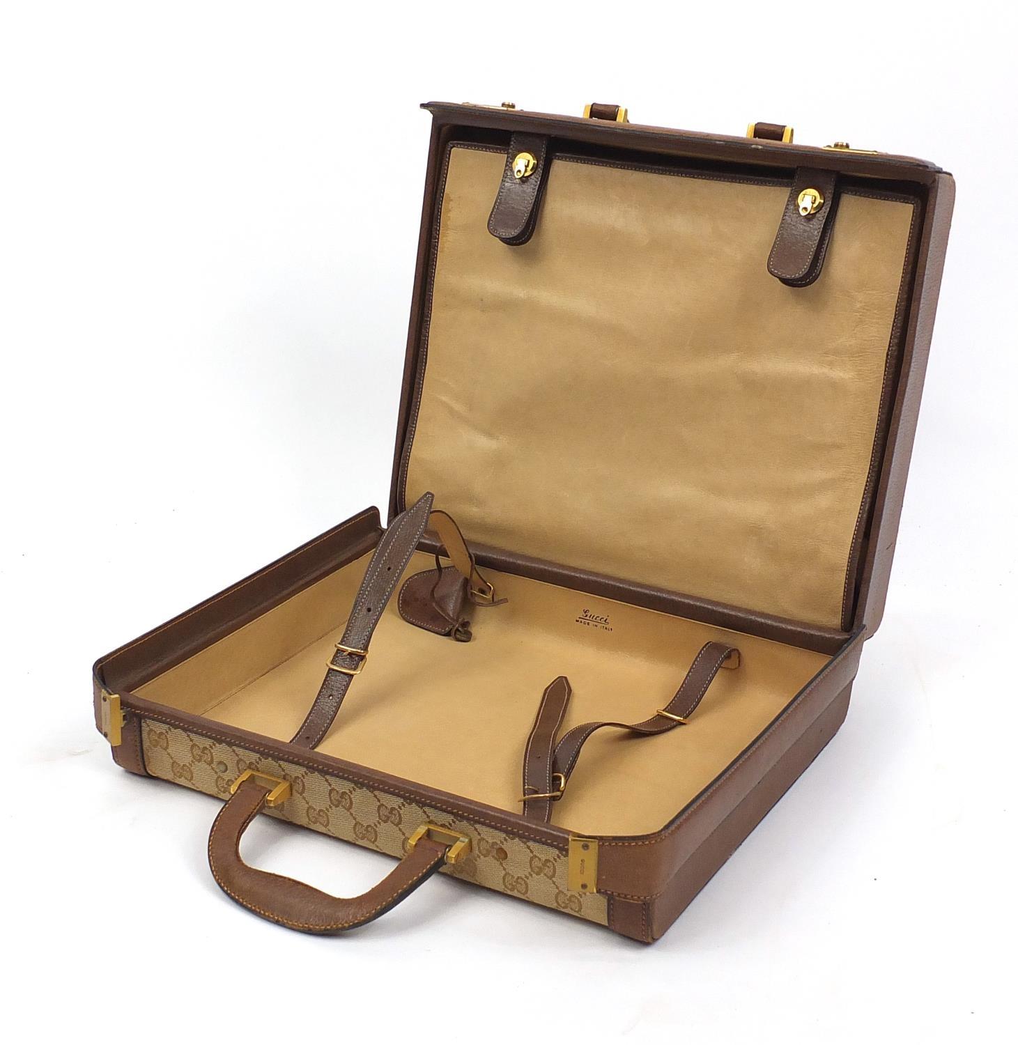 gucci travelling box