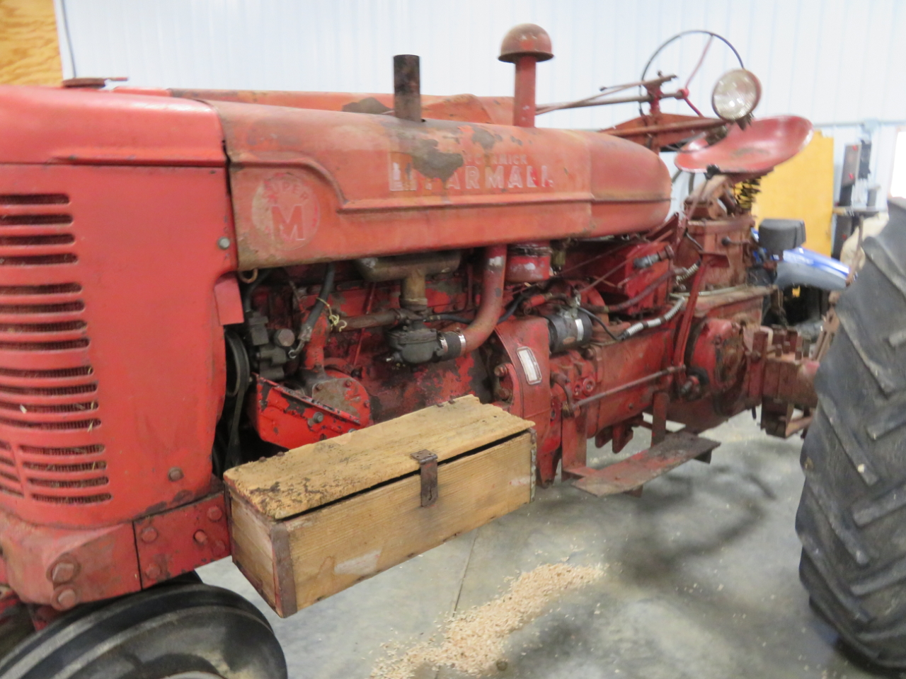 Farmall Super M power steering live hydraulics serial L507177