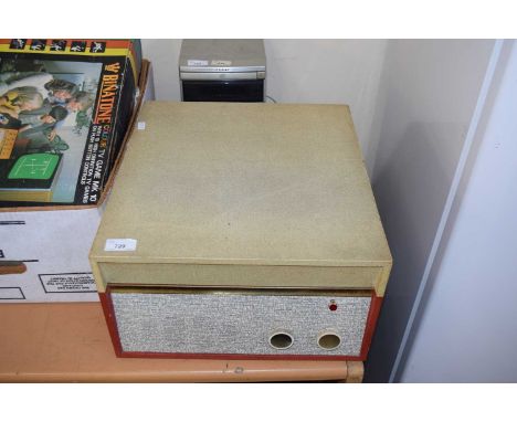 VINTAGE 'ELIZABETHAN' POP-TEN PORTABLE RECORD PLAYER