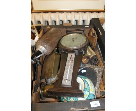 A TRAY OF ASSORTED METALWARE ETC. TO INCLUDE A BAROMETER