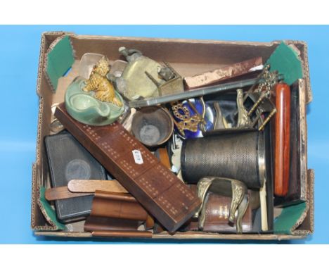 A BOX OF ASSORTED COLLECTABLES TO INCLUDE METALWARE, CRIBBAGE BOARD ETC.