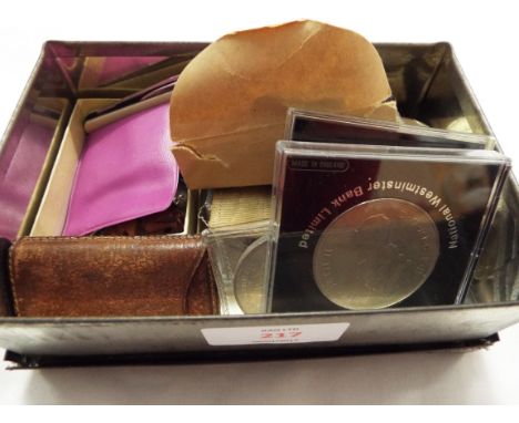 A selection of miscellaneous collectables to include coins, netsuke, penknives etc