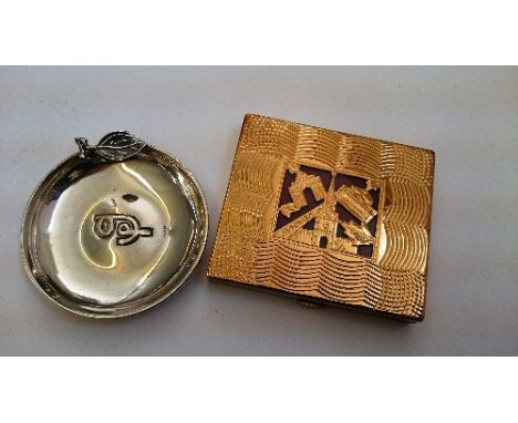 A Russian silver pin tray together with a Russian Mockba gold coloured metal compact.