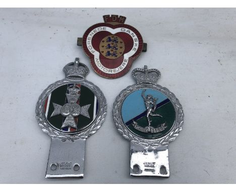 A Danish Club enamel badge and two military Gaunt badges.