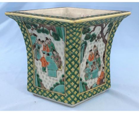 A Chinese Famille Vert flattened squared vase with four panels of decoration with people playing or writing, H: 14.5cm, L: 20