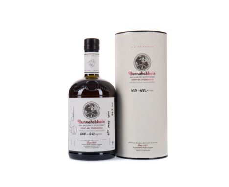 BUNNAHABHAIN DRAM AN STIUREADAIR FEIS ILE 2014 Single Malt Scotch Whisky Matured in bourbon casks for 9 years, and a Marsala 