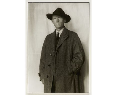 August Sander(1896 Herdorf - 1964 Köln)Der Maler Otto Dix, 1928. Späterer Abzug der Griffelkunst in Zusammenarbeit mit dem Sa