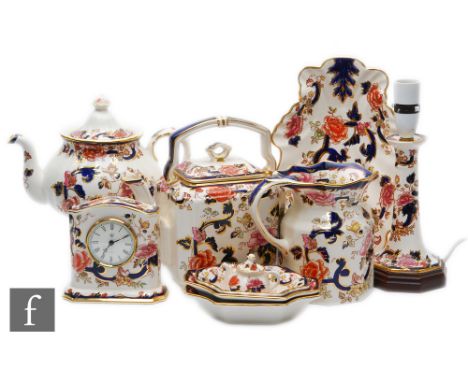 A collection of assorted later 20th Century Masons Ironstone in the Blue Mandalay pattern to include a kettle, teapot, miniat