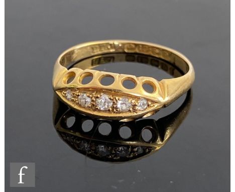 An early 20th Century 18ct hallmarked diamond five stone boat shaped ring, weight 2.5g, ring size P, Birmingham 1914. 