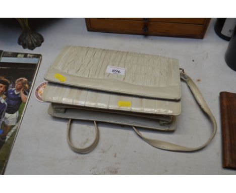 A lady's eel skin handbag 
