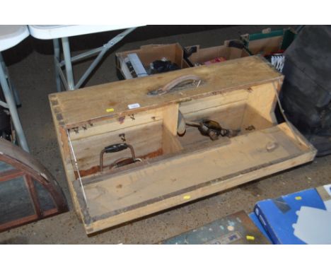 A carpenter's tool chest and part contents