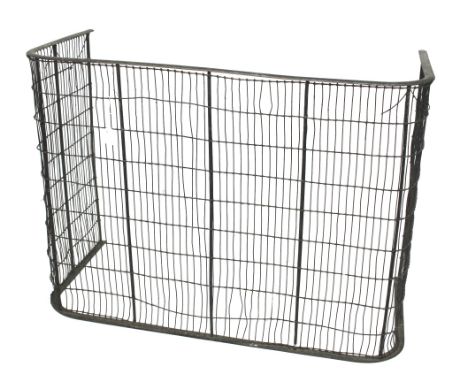 A late 19th century/early 20th century wirework fire screen guard. L107cm x D50cm x H77cm