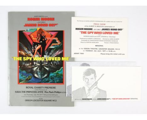 James Bond The Spy Who Loved Me (1977) Premiere Brochure, 21 x 30 cm, a ticket and two envelopes (4). 