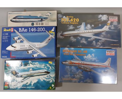 5 model kits of civil aircraft, all 1:144 scale including kits by Airfix, Minicraft and Revell. All un-started, 4/5 have seal