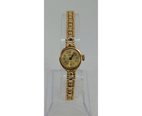 Vintage ladies 9ct Courvette 17 Jewels cocktail watch, the gilt dial with Arabic numerals, 15mm case, upon a 9ct fancy link b