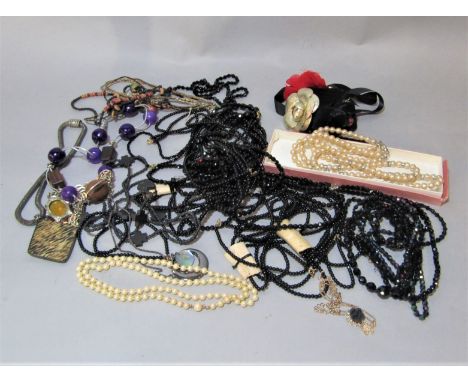 Collection of vintage costume jewellery