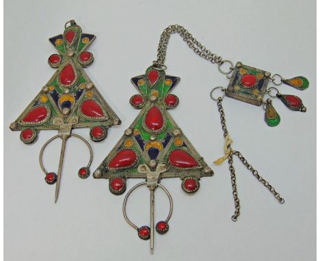 Nepalese decorative cloak clasp in white metal (af)