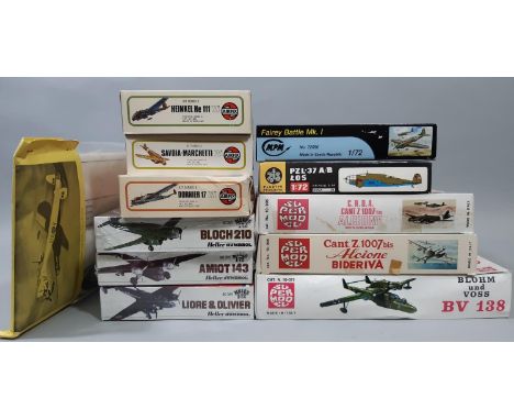 12 model aircraft kits of 1:72 scale WW2 bombers, including kits by Airfix, Heller, Supermodel, MPM, Platyk Preszkow and Cont