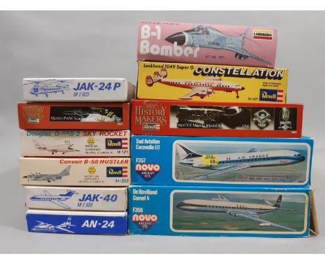 11 model aircraft kits including models by Revell, VEB, Novo and Lindberg in various scales, all appear to be un-started, man