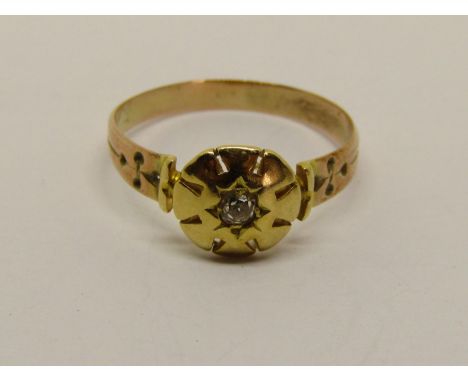 Decorative yellow metal diamond set ring, size T, 2.1g 