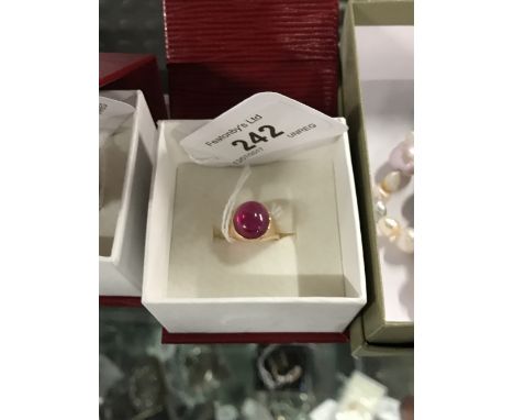 GOLD & RED STONE RING