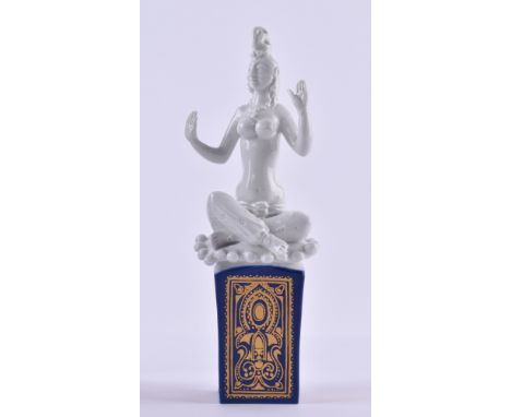 Figur Meissen aus 1001 Nacht"Scheherezade" von Peter Strang, Modell Nr. 67082.Figur im Lotussitz sitzend, aus Weißporzellan a