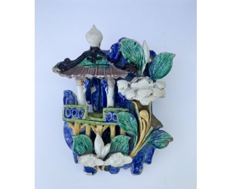 Bauelement Südchina 19. Jhd.Keramik farbig glasiert, etwas best., 23 cm x 17 cm x 8,5 cmBuilding element south china 19th cen
