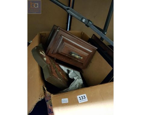 GOOD BOX LOT TO INCLUDE CLOCK 