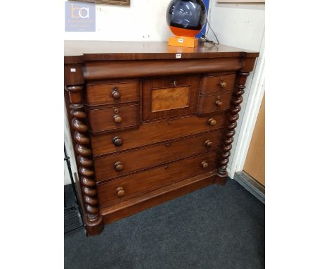 VICTORIAN FINE QUALITY SCOTCH CHEST 