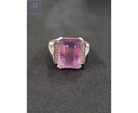9 CARAT GOLD AMETHYST &amp; DIAMOND RING 