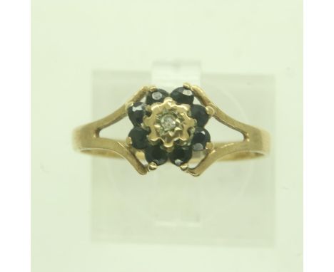 9ct gold diamond and sapphire set cluster ring, size K, 1.4g. UK P&amp;P Group 0 (£6+VAT for the first lot and £1+VAT for sub