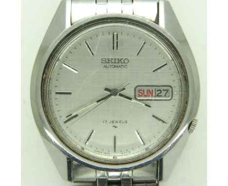 SEIKO: gents automatic steel cased wristwatch, with day and date aperture, working at lotting. UK P&amp;P Group 1 (£16+VAT fo