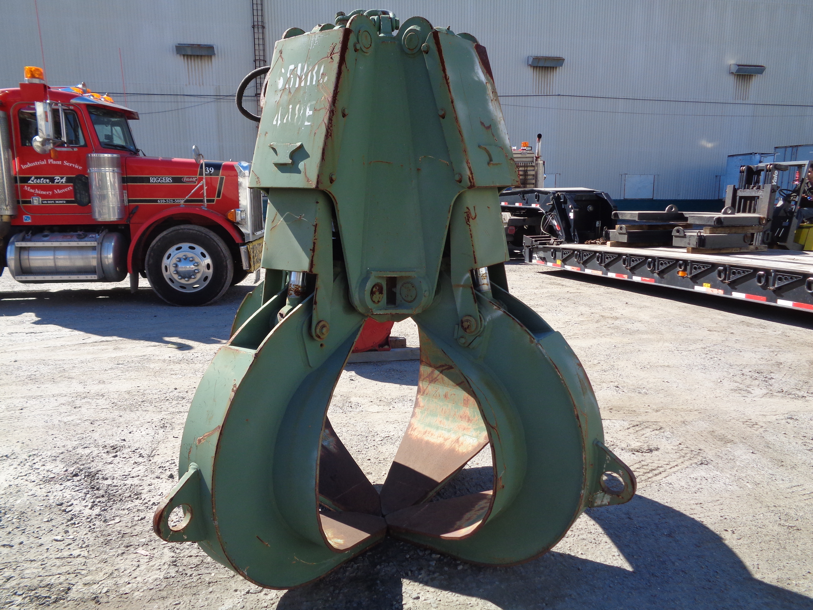 Hydraulic Claw Attachment (A)