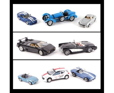 Assorted diecast models including Bburago 1/24 scale Mercedes-Benz 300SL Gold Wing, Dodge Viper GTS Coupe, Chevrolet Corvette