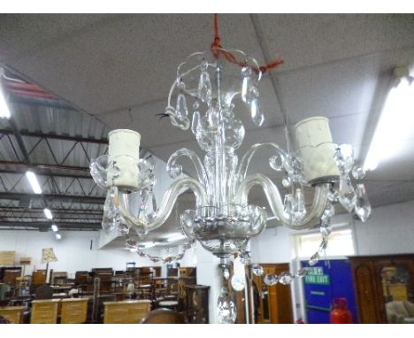 A SMALL GLASS THREE BRANCH CHANDELIER WITH DROPPERS
