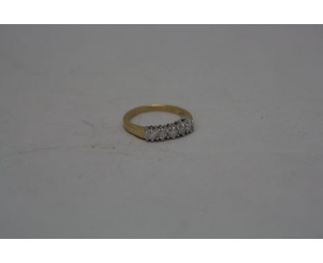 AN 18CT FIVE STONE DIAMOND RING, approximately 50 PNTS, ring size K, approximate weight 4 grams