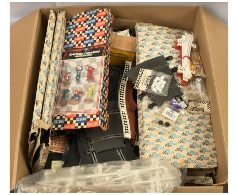 Slot cars - A large quantity of Scalextric accessories, Includes tracks, figures, stands and others. All appear Fair to Excel