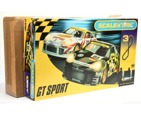 Slot car - Scalextric C1082 advance track system set includes two Porsche 911 GT3R Race No.83 and No.31. Mint condition seal 