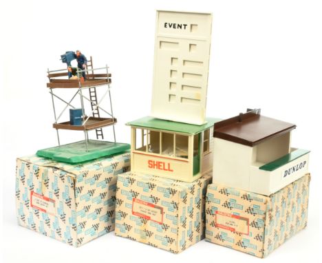 Slot cars - Scalextric accessories group to include F302 TV camera and crew set, A201 Event board and hut, plus other similar