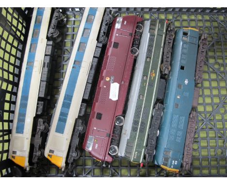 Two Triang 'OO' Gauge/4mm Unboxed Pullman Powered Class 251 Diesel Locomotives, BR grey/blue livery, plus a Mainline Warship 