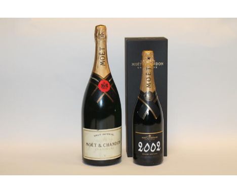 MOET &amp; CHANDON CHAMPAGNE 2002 Grand Vintage Brut, 750ml, 12.5% volume, in box. MOET &amp; CHANDON CHAMPAGNE MAGNUM Brut I