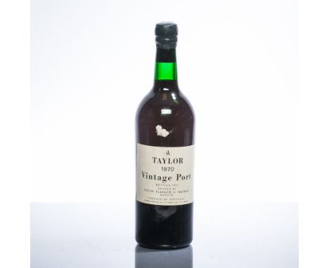 TAYLOR 1970 VINTAGE PORT
Vintage Port, bottled 1972. Full bottle size, no capacity or strength stated.
