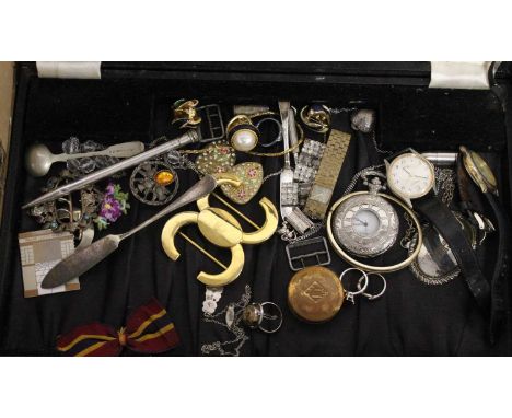 A collection of miscellaneous items, to include a modern pocket watch, silver plated mustard spoons, dress ring, costume jewe