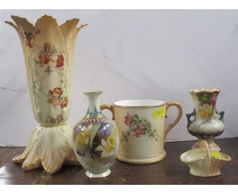 Five pieces of Royal Worcester to include blush ivory