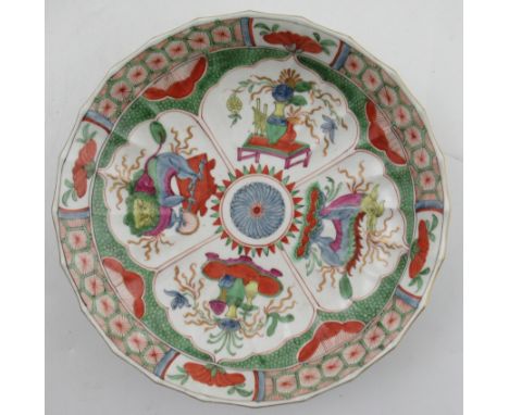 An 18th century Worcester porcelain dish, decorated with the Dragon in Compartments pattern, seal mark to base-&nbsp;No obvio